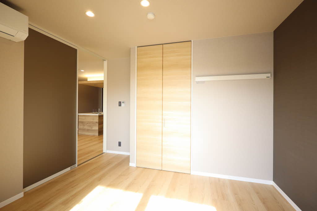 カーサ・レジデンス 0102号-4