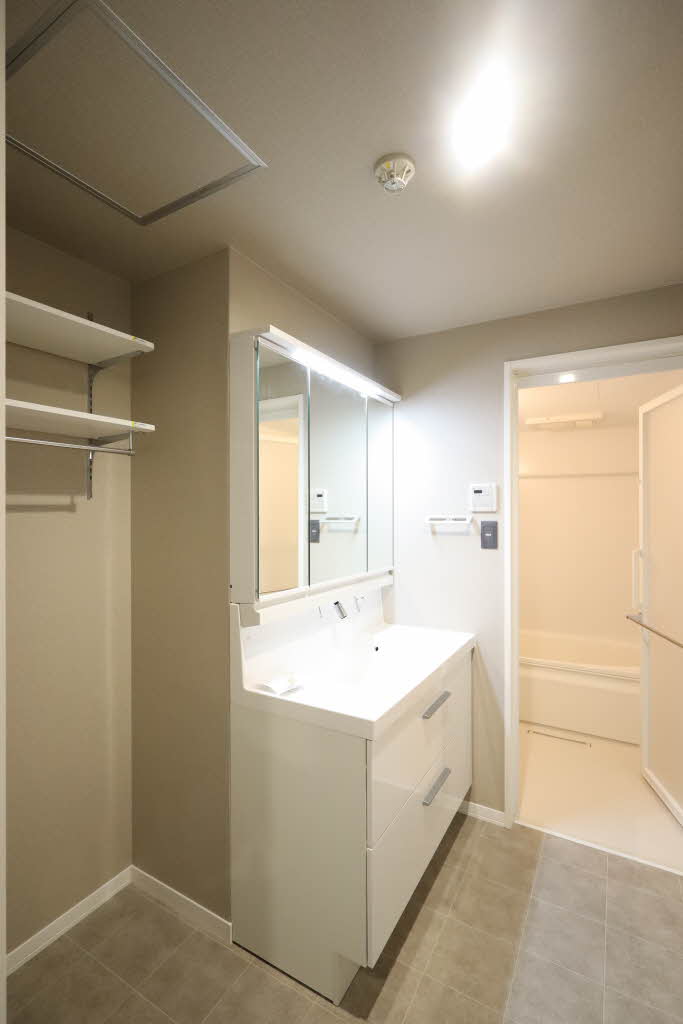 カーサ・レジデンス 0201号-11