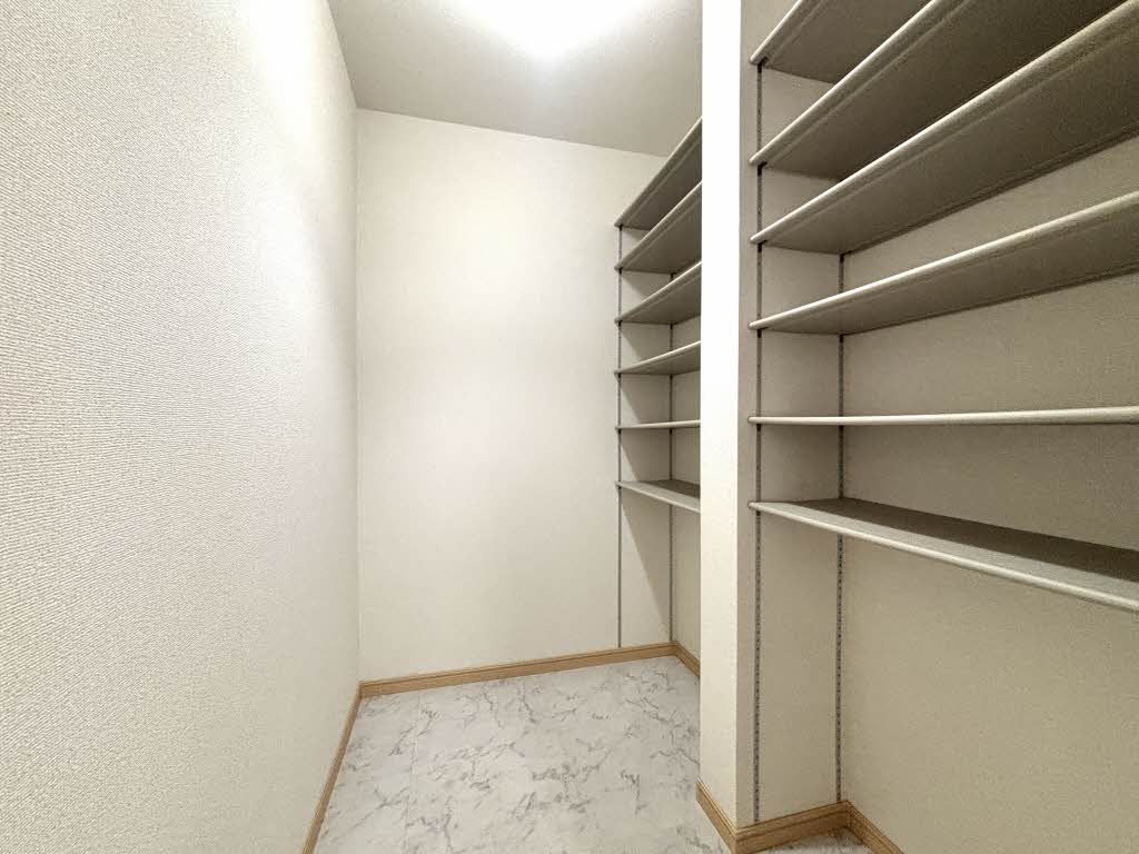 ヒルズ桜坂 101号-9