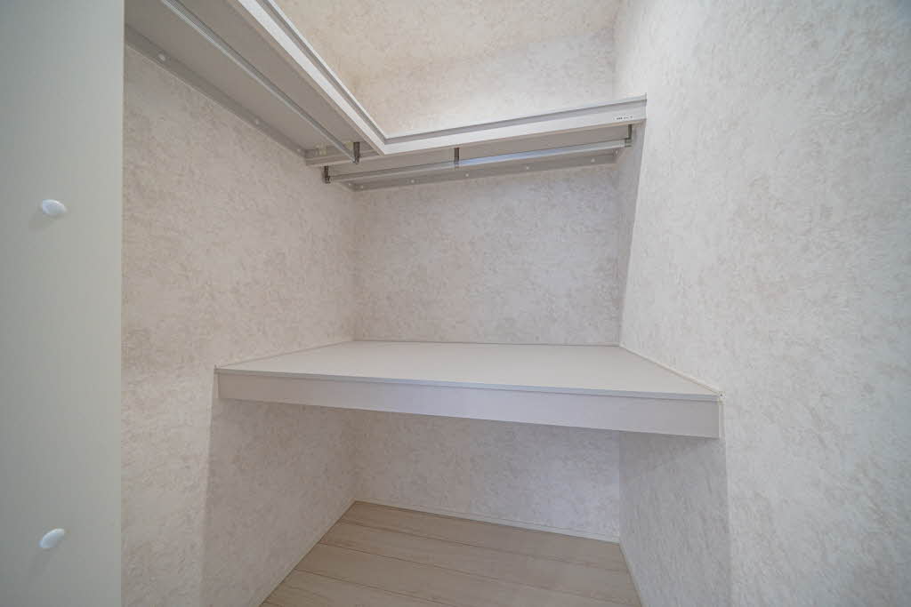 Ｐｒｅｍｉａｓ　上社 0203号-11