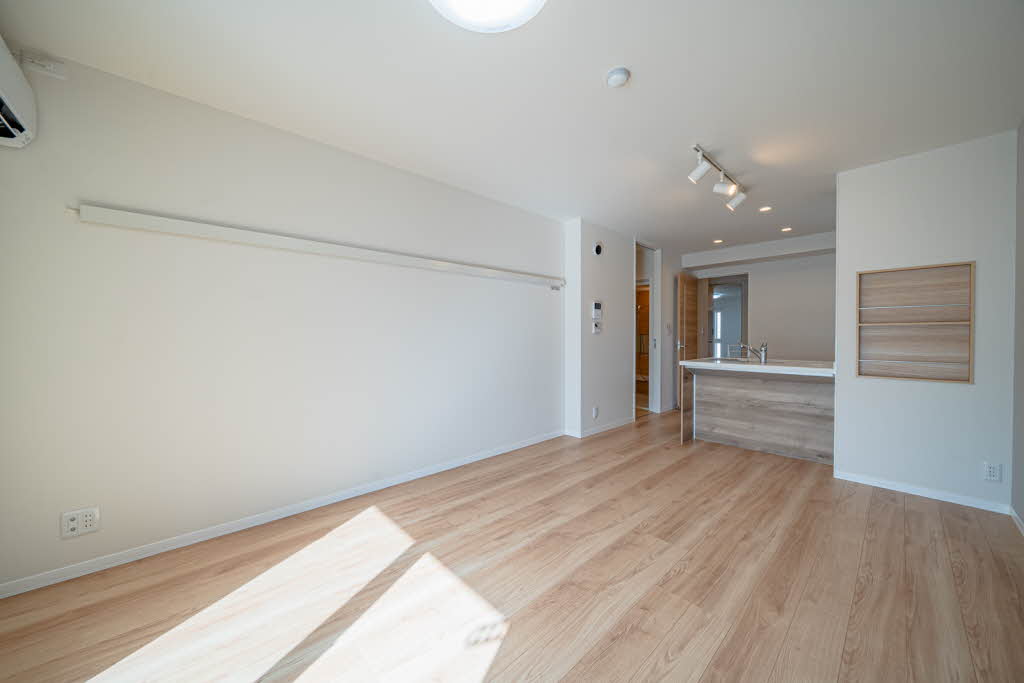 Ｋａｌｍａｒｋ海老塚 0301号-2