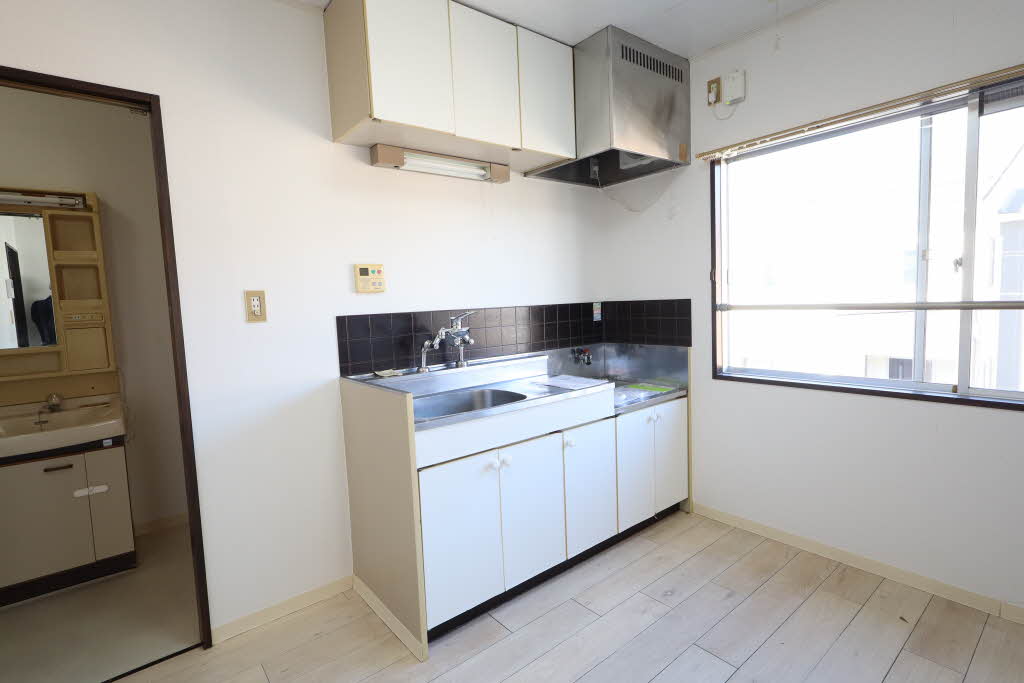 ルミエール真弓 A202号-3