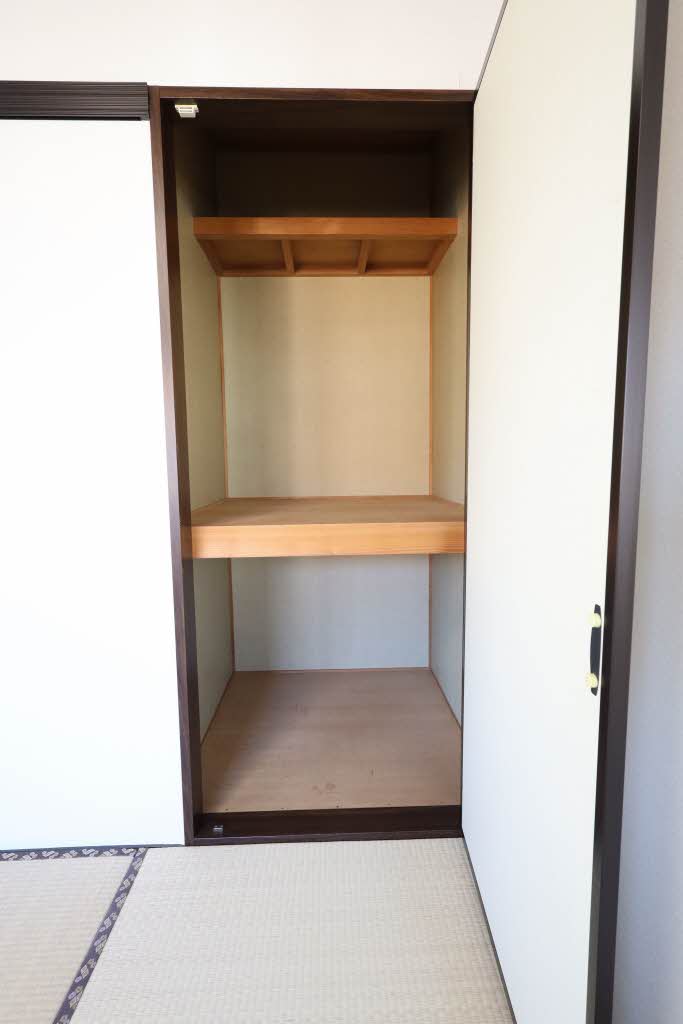 ルミエール真弓 A202号-8