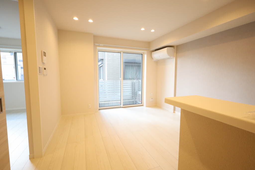 シャーメゾン 栄町 0102号-2
