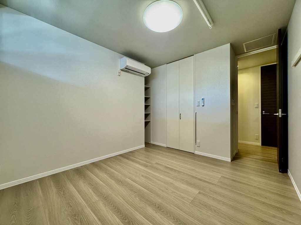 Ｐｒｏｍｅｎａｄｅ西草深 0103号-3