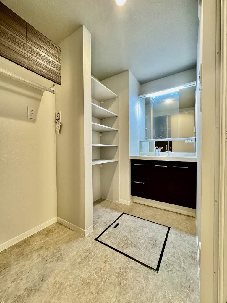 Ｐｒｏｍｅｎａｄｅ西草深 0103号-6