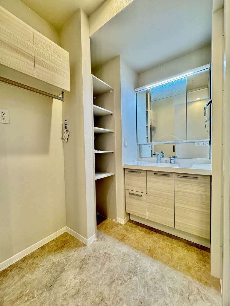 Ｐｒｏｍｅｎａｄｅ西草深 0202号-6