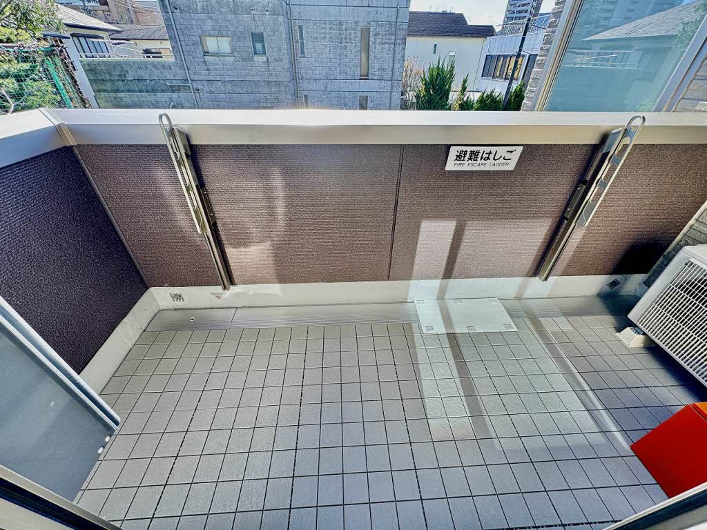 Ｐｒｏｍｅｎａｄｅ西草深 0202号-10