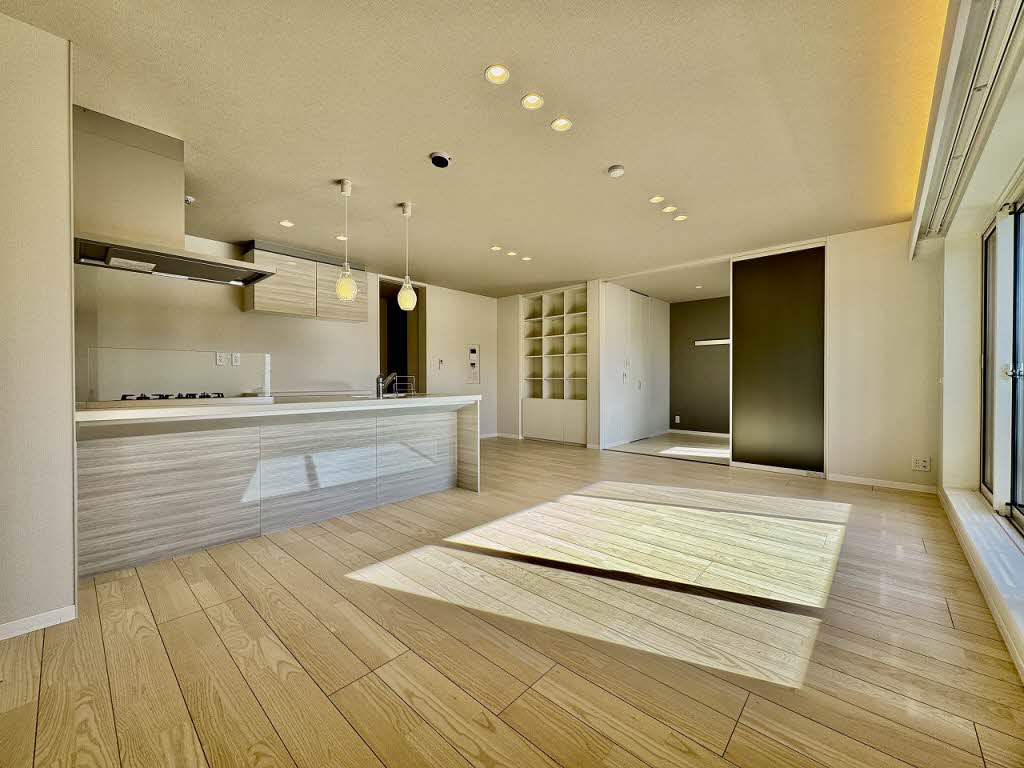 Ｐｒｏｍｅｎａｄｅ西草深 0301号-2