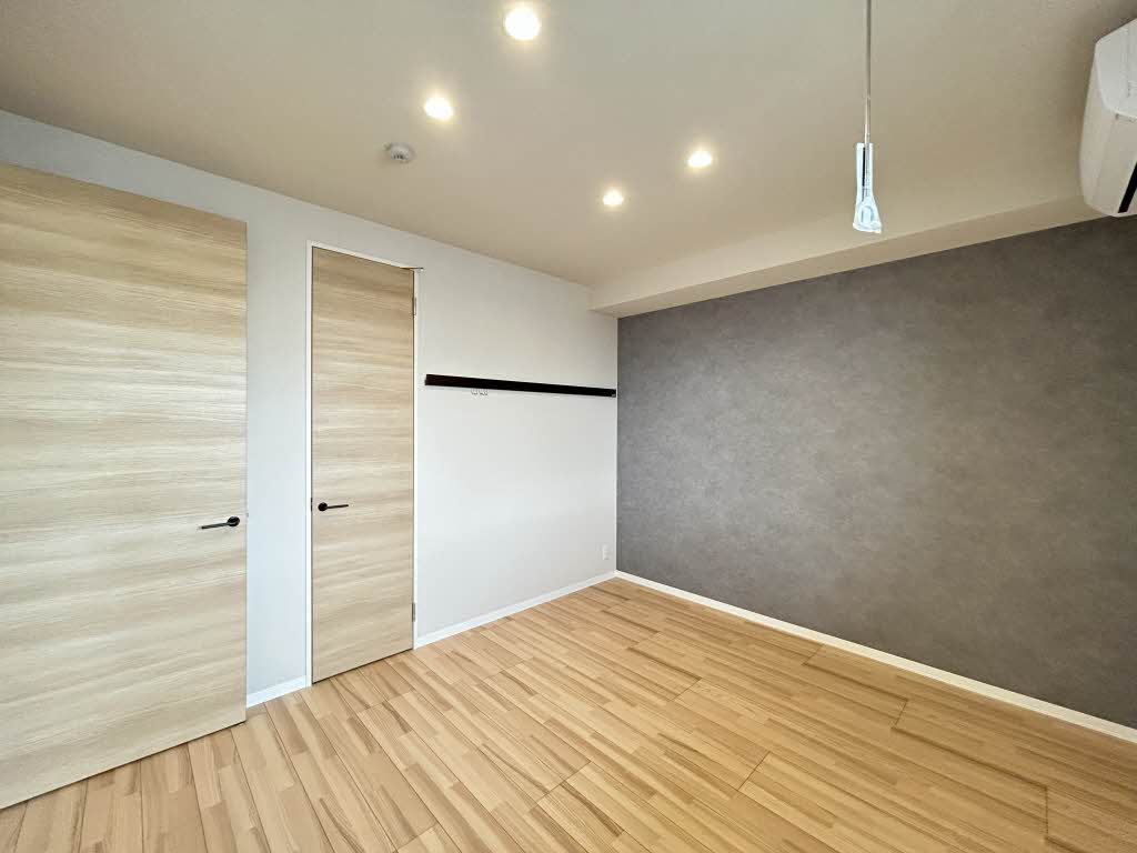 ラウンドアバウト安城 0101号-5