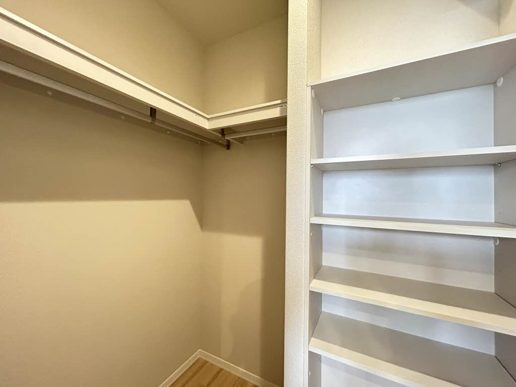 ラウンドアバウト安城 0101号-6