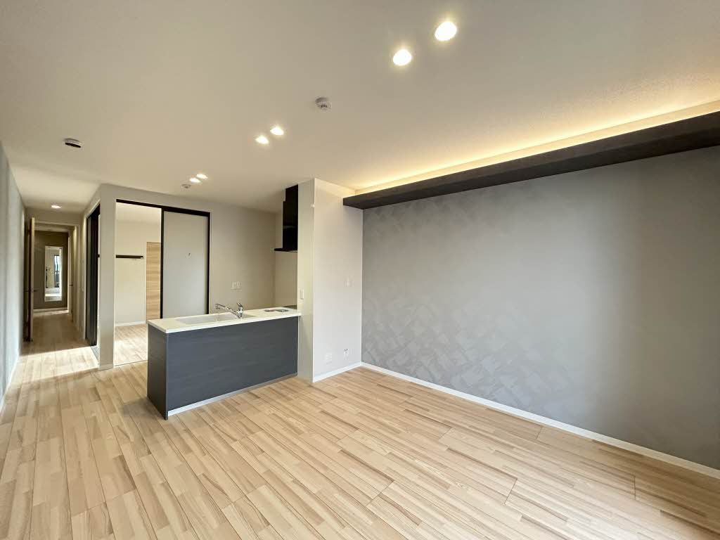 ラウンドアバウト安城 0105号-3