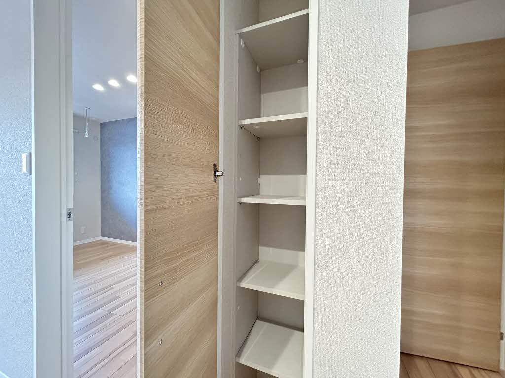 ラウンドアバウト安城 0203号-5