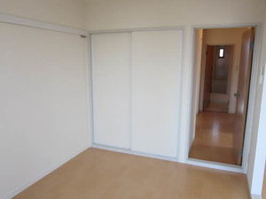 ファミール八光 A201号-13