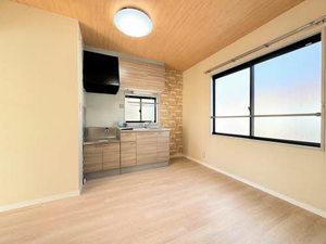 ディアス上杉 B201号-8