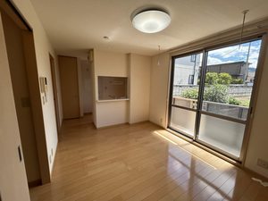 ルミエール沙羅 B101号-2