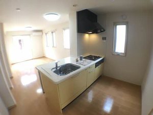 ヴィル グランディール 風の街弐番館 G211号-3