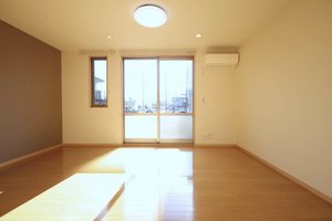 カルチェ・ブラン H105号-2