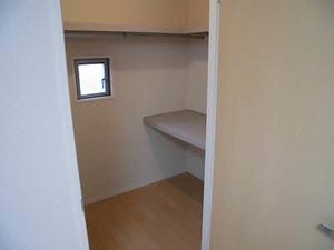 クレストタウン D102号-2