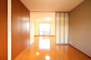 アヴァンティ 0203号-6