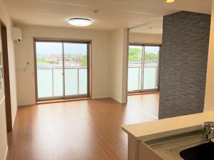 ヴィレッタ栄 E302号-2