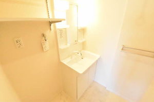 レヴェリー下本多町 0101号-6