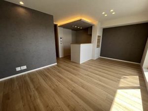 シャーメゾンステージ富田 B302号-2