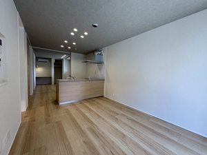シャーメゾン国府宮駅前 0103号-2