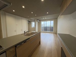 シャーメゾン国府宮駅前 0403号-2