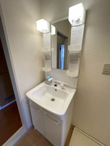 サンハイツ徳重 C201号-4