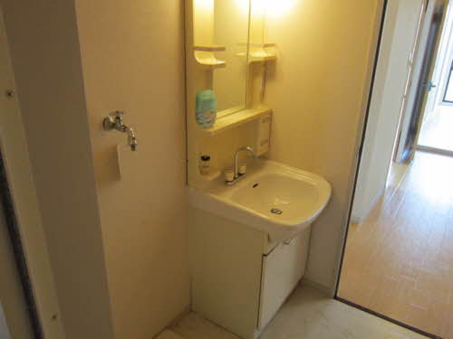 ファミール八光 A201号-8