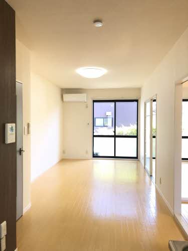 Ｔ．ＴＯＷＮアストリエ B101号-3