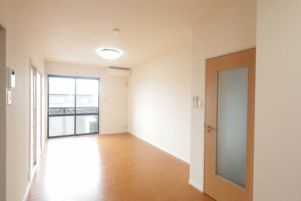 パークホーム青山 F202号-2