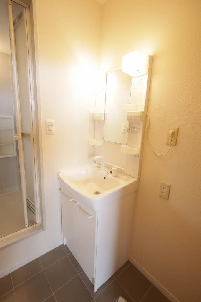 パークホーム青山 F202号-8