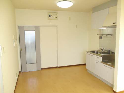 クラールハイム B203号-2