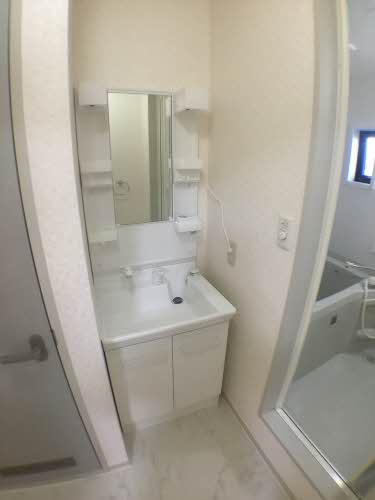 ヴィヴィッドハウス A102号-4