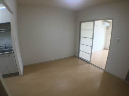 ヴィヴィッドハウス A102号-6