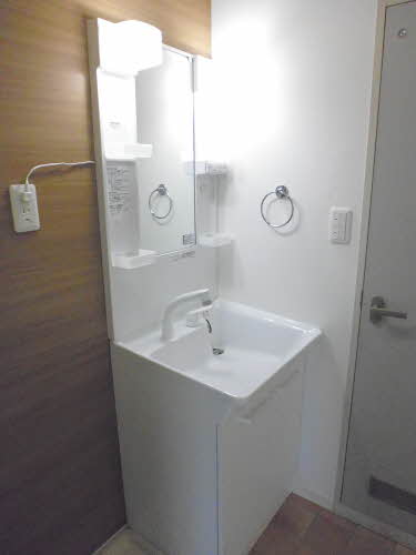 コモンシティ前島 E102号-9