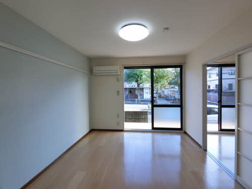 フローレス岩成 0101号-4