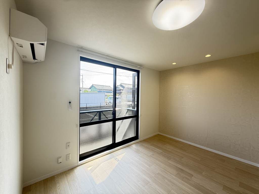 SUN VILLAGE YOSHIDA B102号-6
