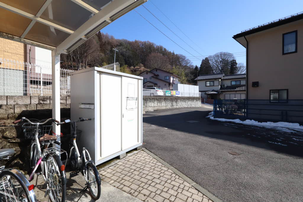 メゾンソレイユ A202号-2