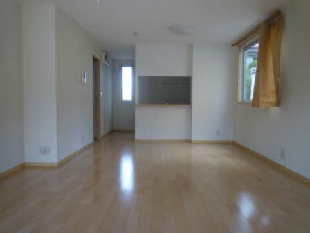 メゾンソレイユ B102号-3