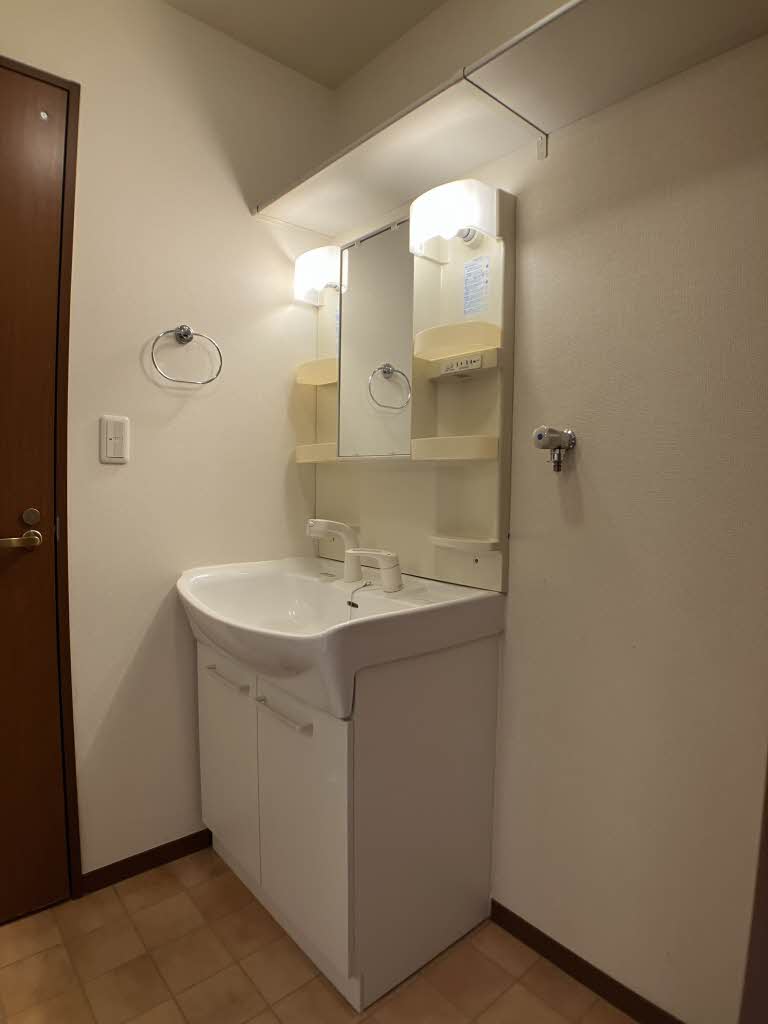 ヴィラ　クオーレⅡ 0101号-6