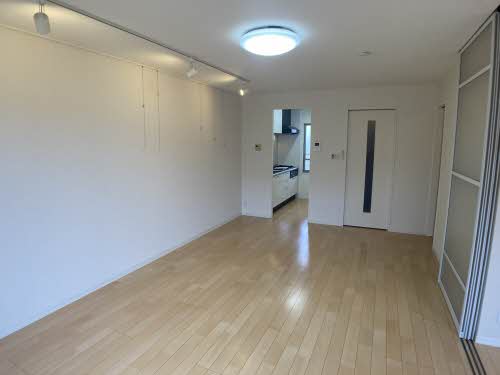 Ｃｈｅｚ　Ｍｏｉ 0101号-2