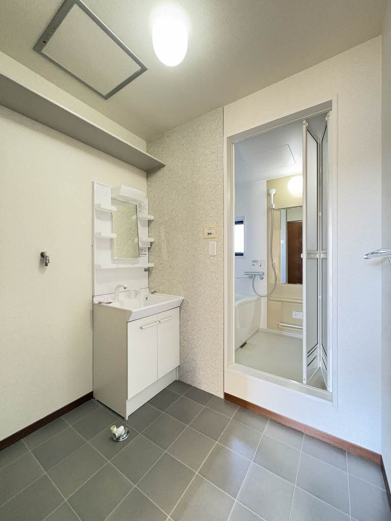 メゾンアクアⅡ B201号-6