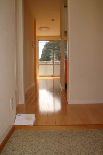 メゾンクリスタル B202号-2