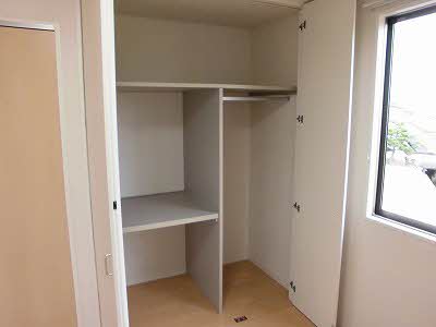 クレストタウン D102号-4