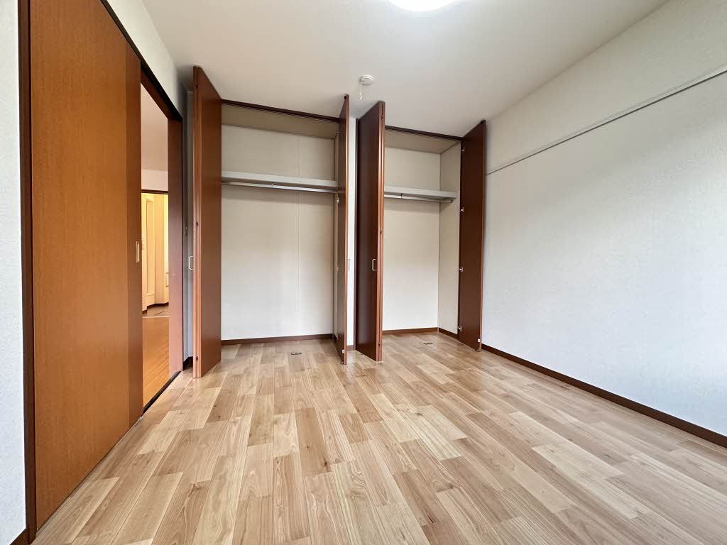 ビューラーはるか B102号-10