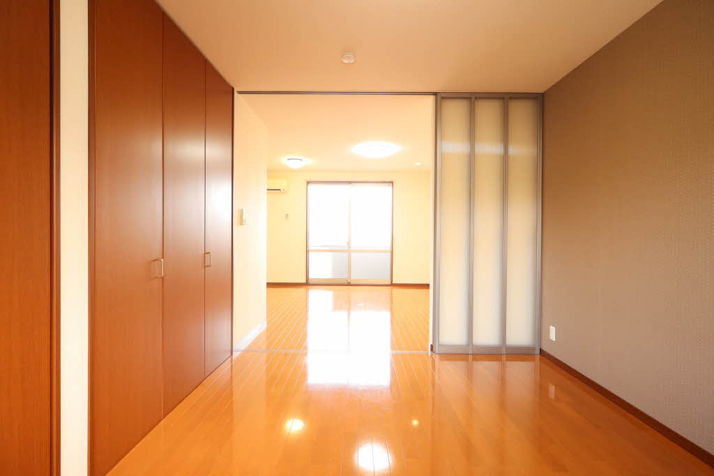 アヴァンティ 0203号-6