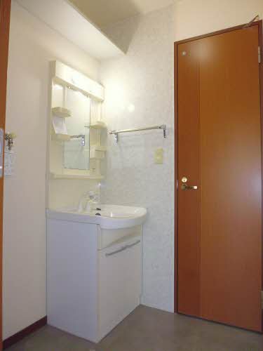 クリサ・ノーヴァ C202号-4